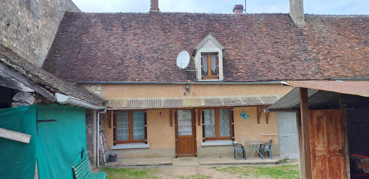 Maison pour nombreuses personnes Pousseaux Extérieur photo